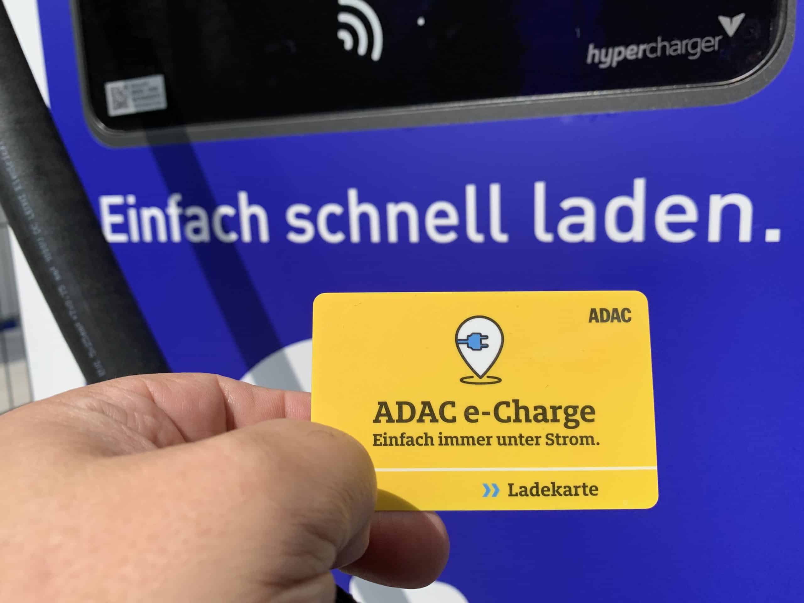 ADAC e-Charge Tarif punktet am EnBW Hypercharger.